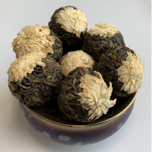 Шен пуэр связанный с хризантемой жемчужина дракона 100 г. Photo 3